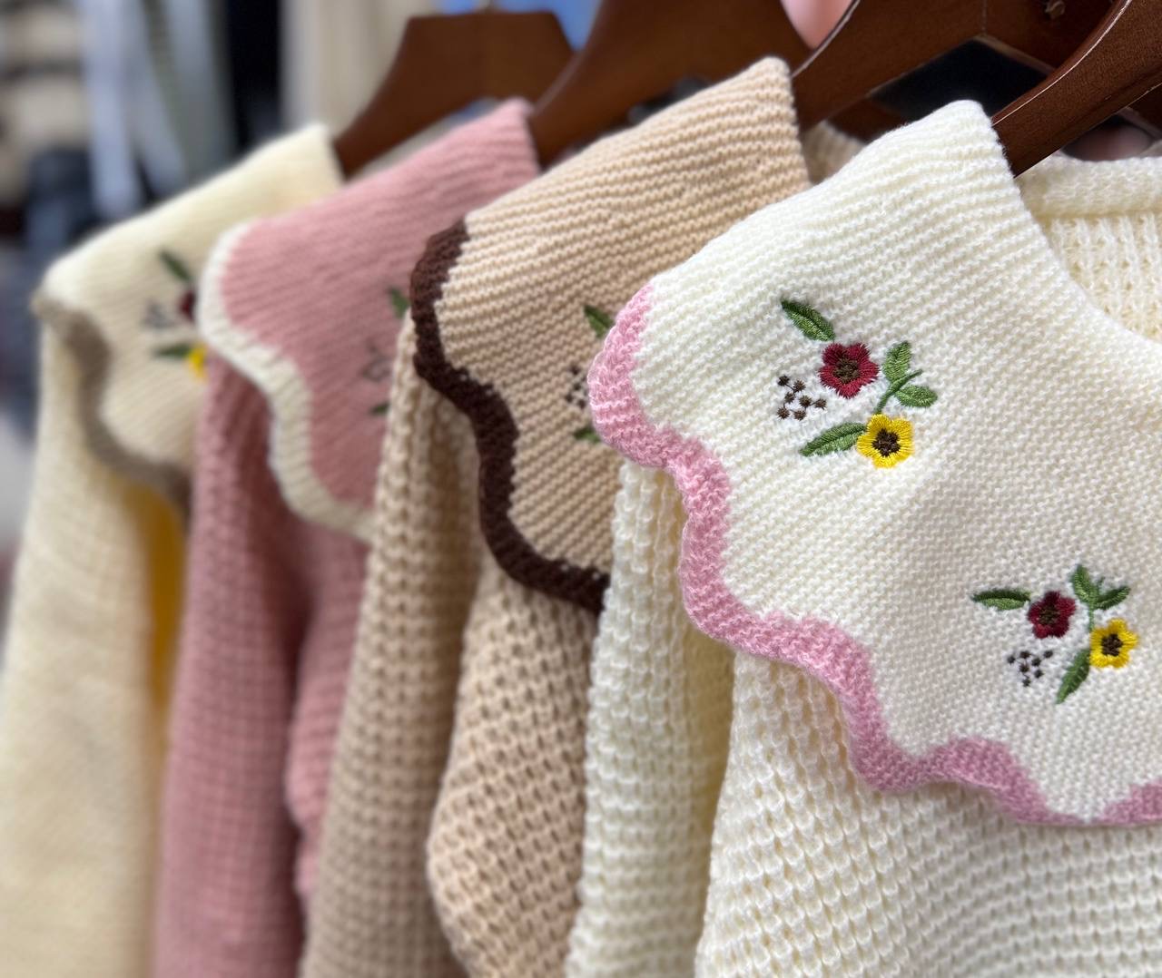 کاردیگن یقه ب ب گلدوزی زنانه کد 1650