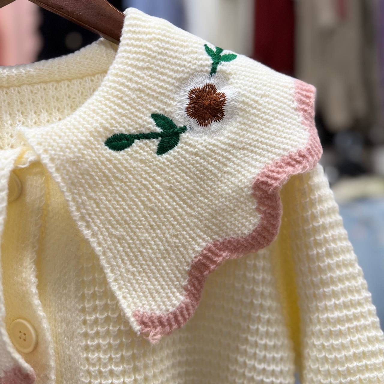 کاردیگن یقه ب ب گلدوزی زنانه کد 1657