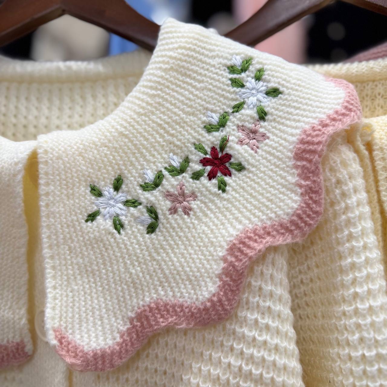 کاردیگن یقه ب ب گلدوزی کد 1649