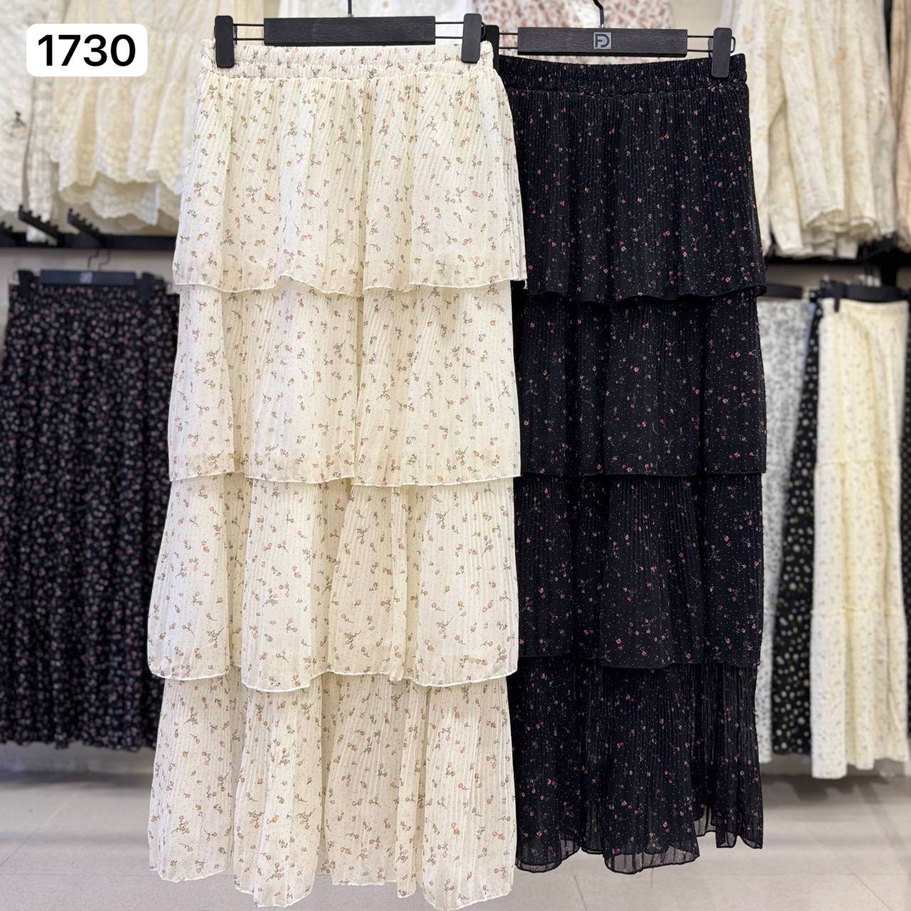 دامن حریر گل دار پلیسه زنانه کد 1730 #7081-9
