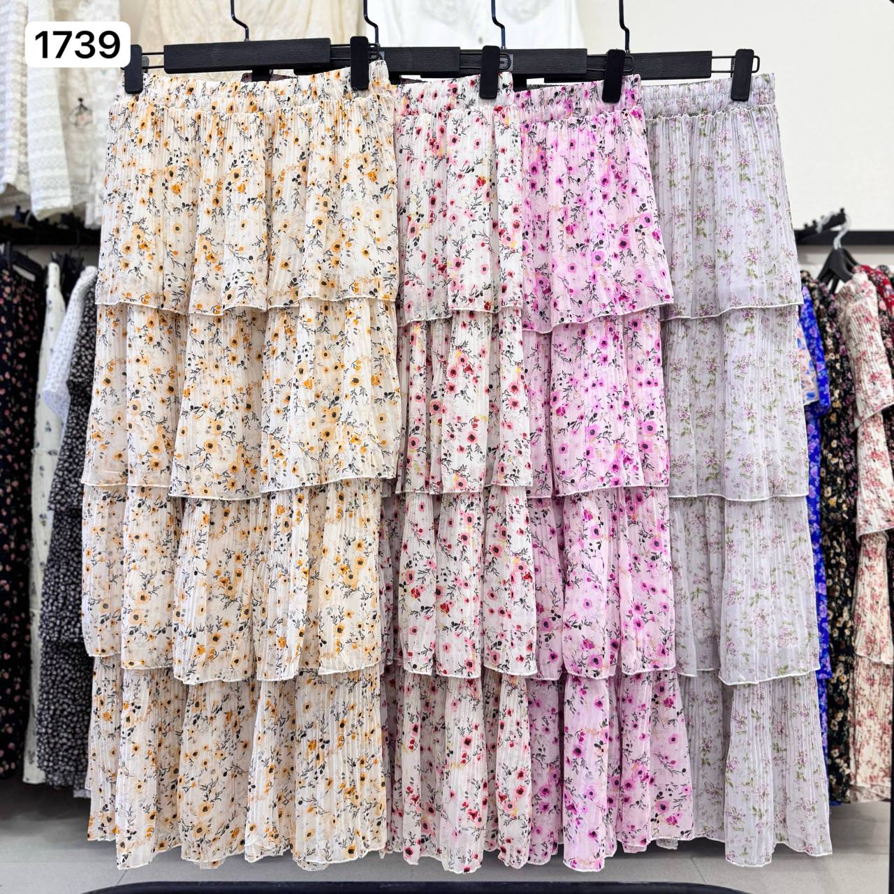 دامن حریر گل دار پلیسه زنانه کد 1739 #7081-15
