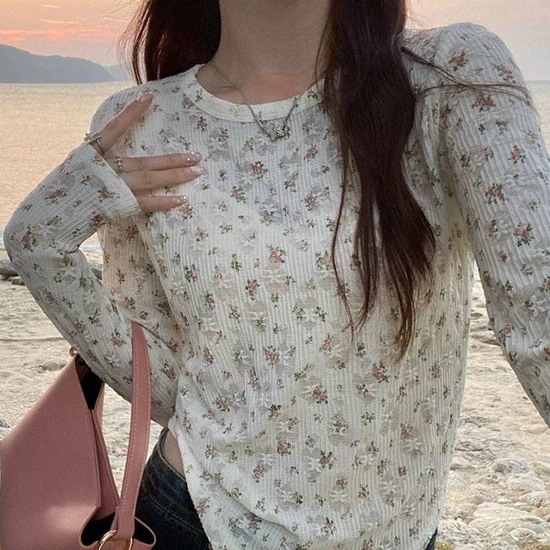بلوز گل برجسته گل دار زنانه کد 888