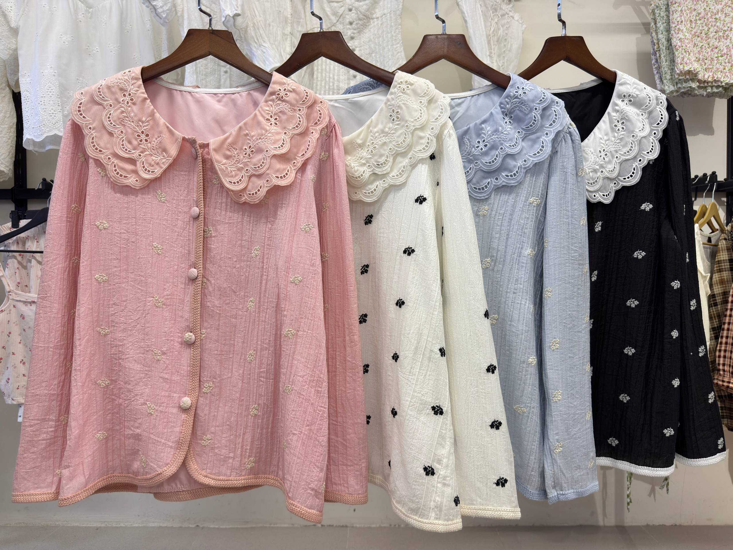 شومیز جلو دکمه گل دار سفارشی کد 1751