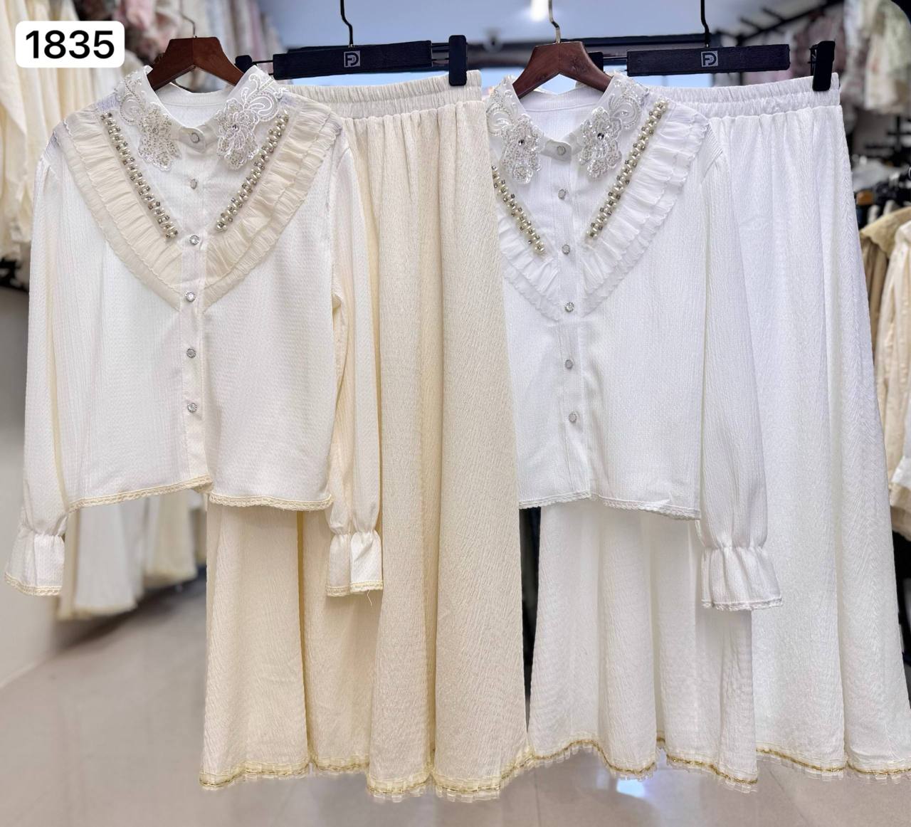 ست شومیز مجلسی و دامن کار شده کد 1835